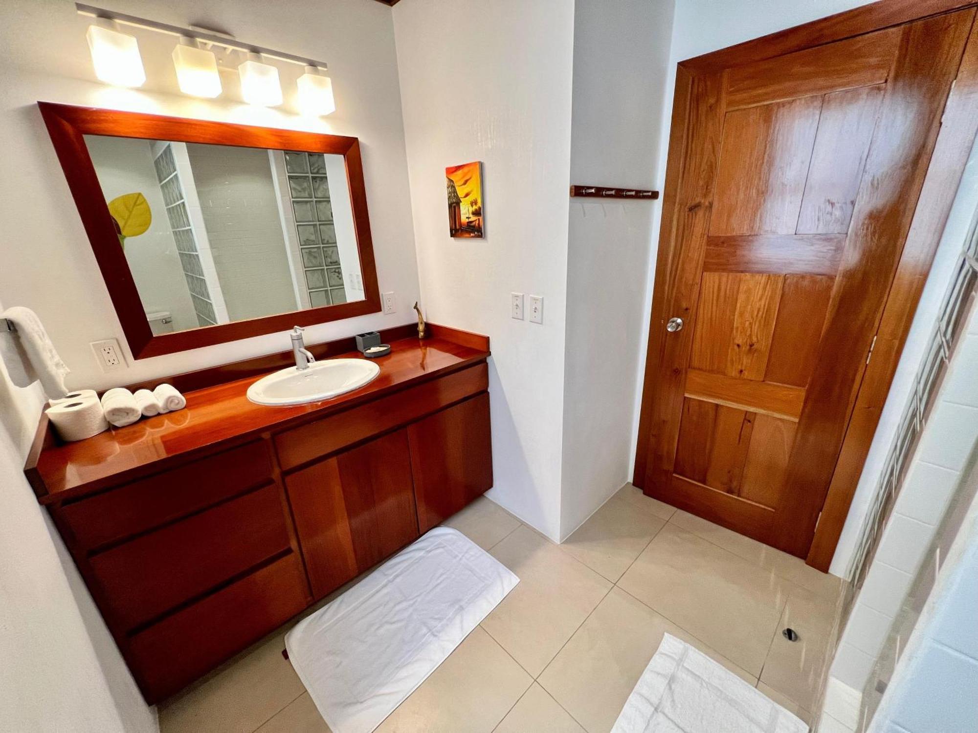 Velento Partial Ocean View Penthouse #7 Villa Caye Caulker Buitenkant foto