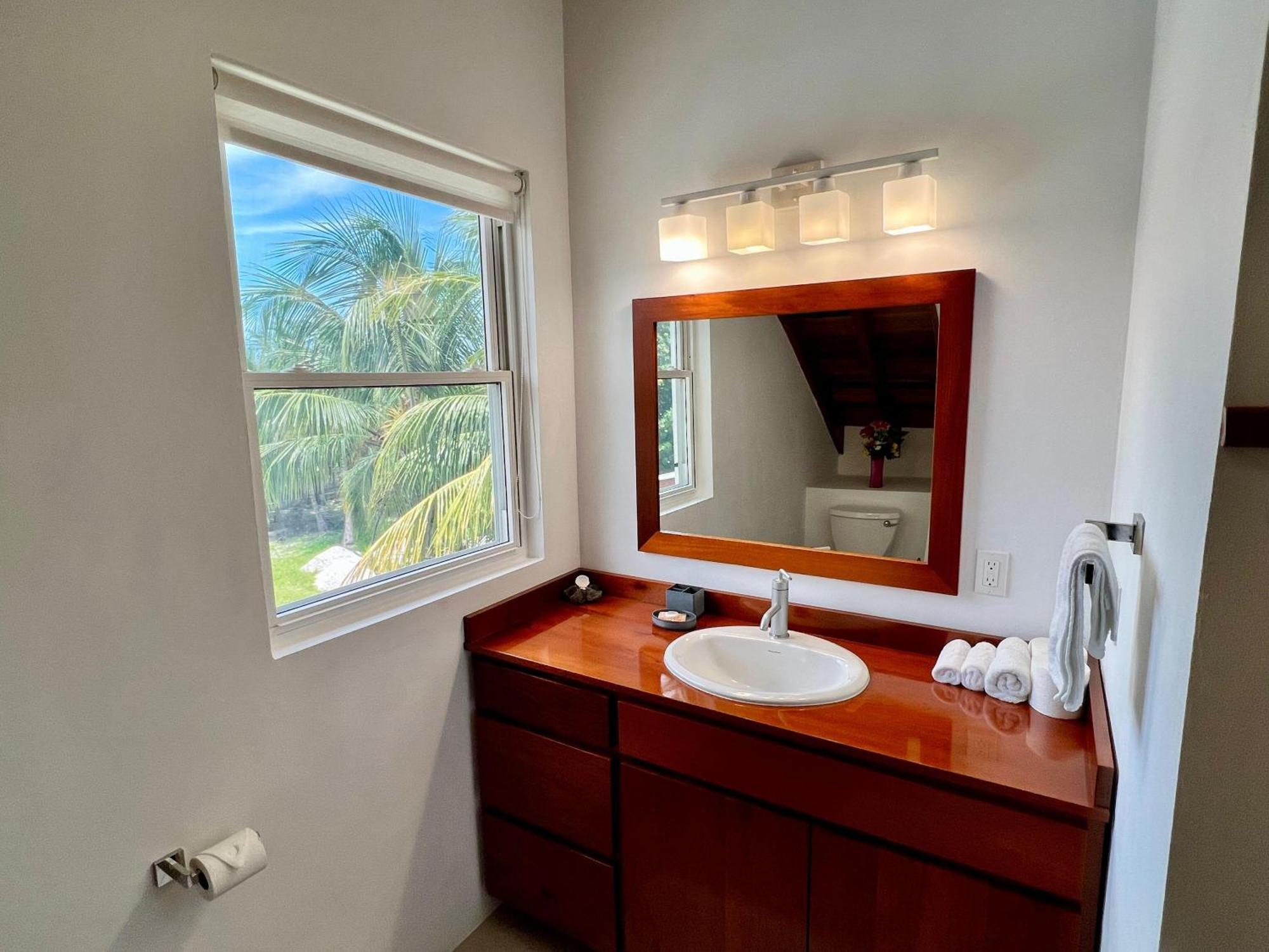 Velento Partial Ocean View Penthouse #7 Villa Caye Caulker Buitenkant foto